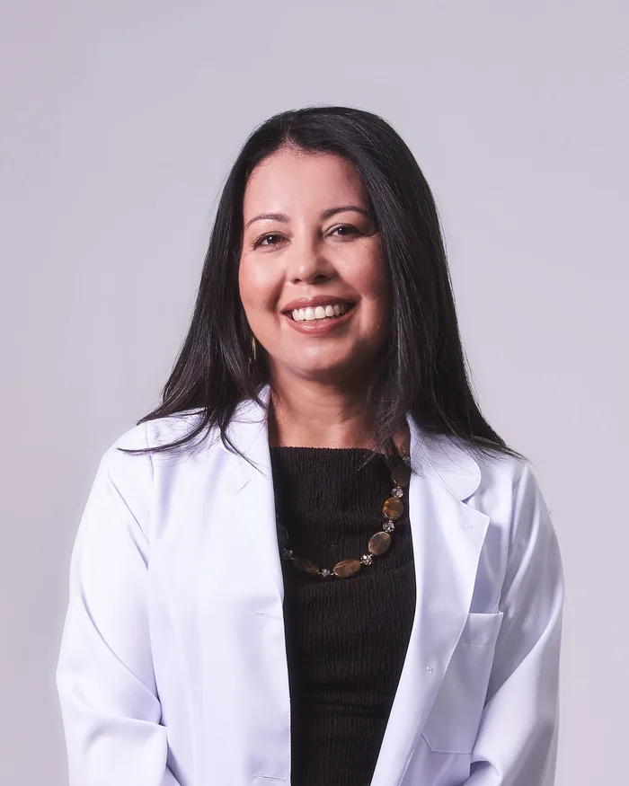 Renata Monteiro, farmacêutica, fundadora e professora da Tekoá Escola